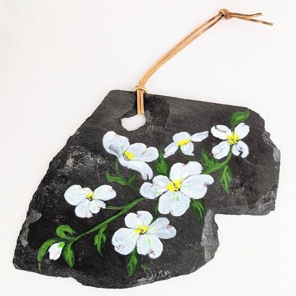 Large Hand-Painted Gray Slate Wall Hanging Art White Dogwood Flowers Rustic Boho - Picture 1 of 10